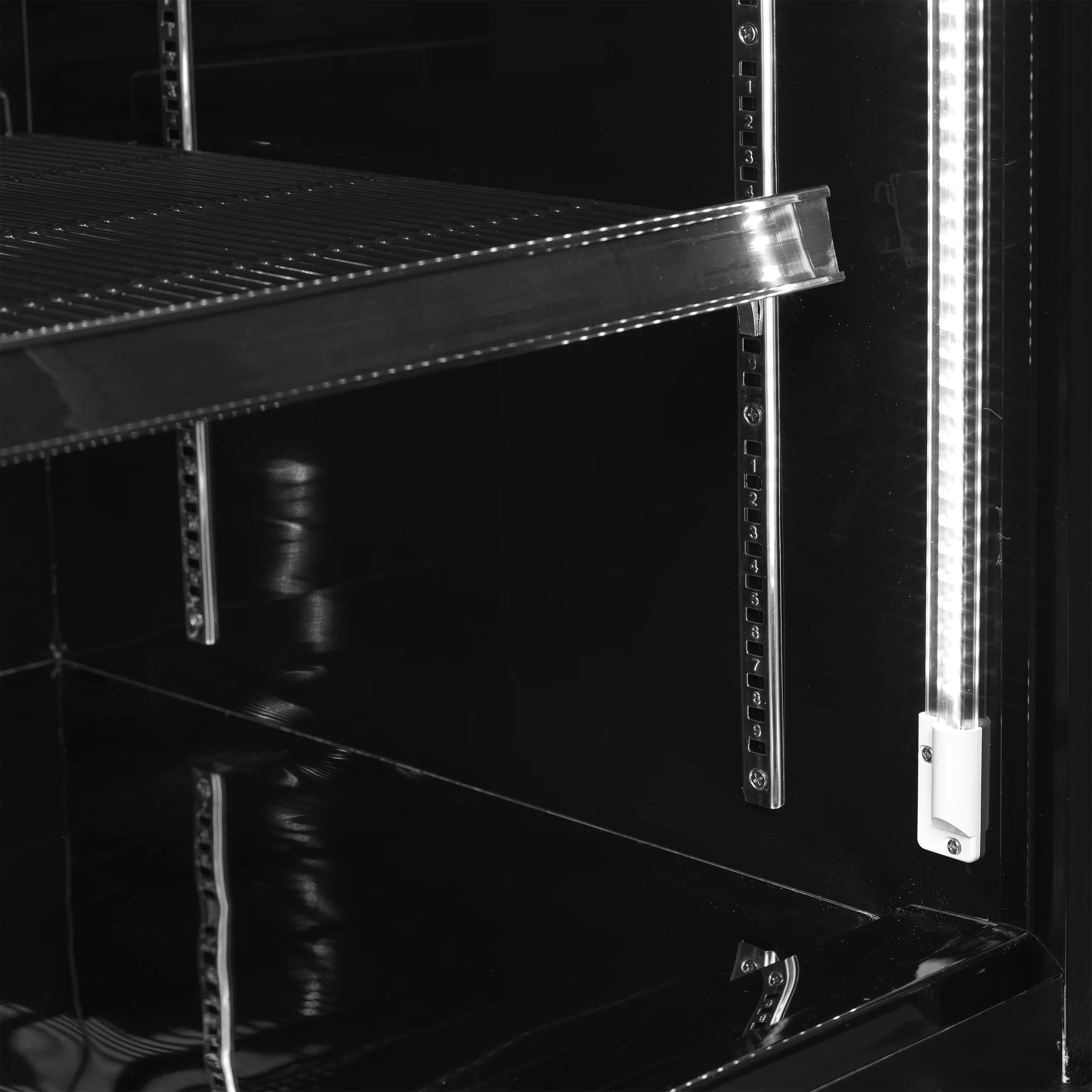 TEFCOLD Atom Maxi C1DBB – Displaykøler